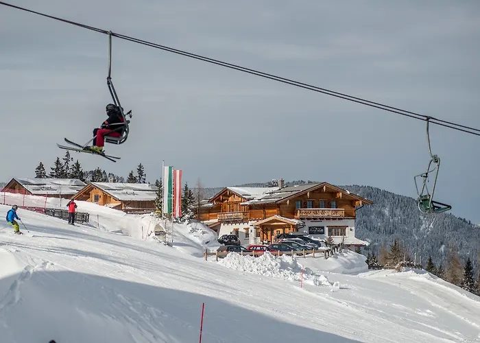 阿尔卑斯-洛奇酒店 * 斯拉德明